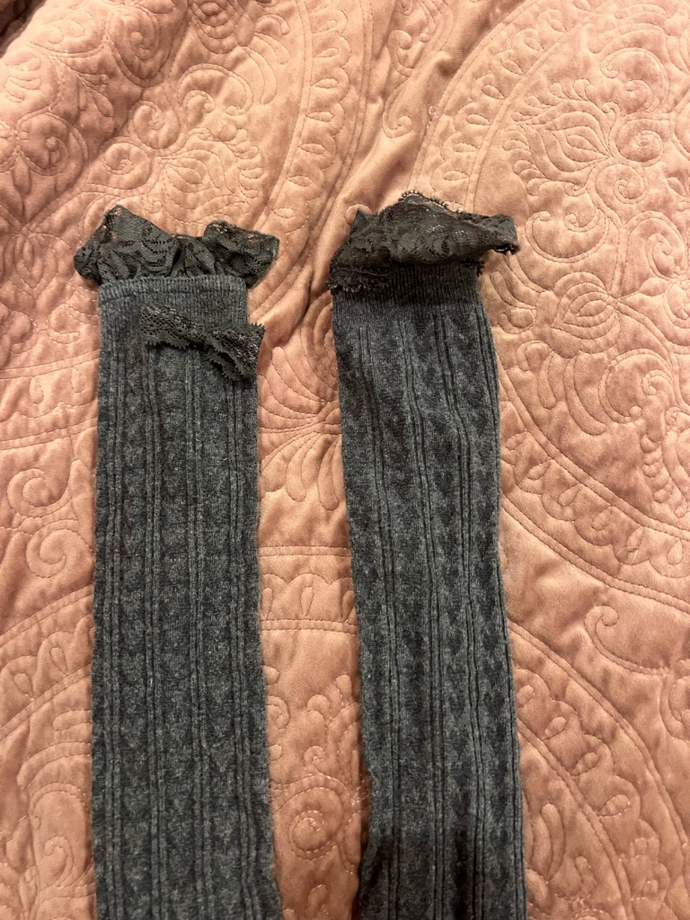 Men's Gray Ribbed Knee-High Socks - Picture 4 of 4